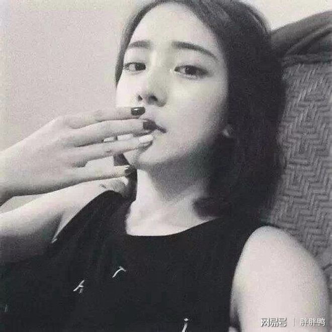 搞笑笑话大全经典爆笑糗事小笑话！