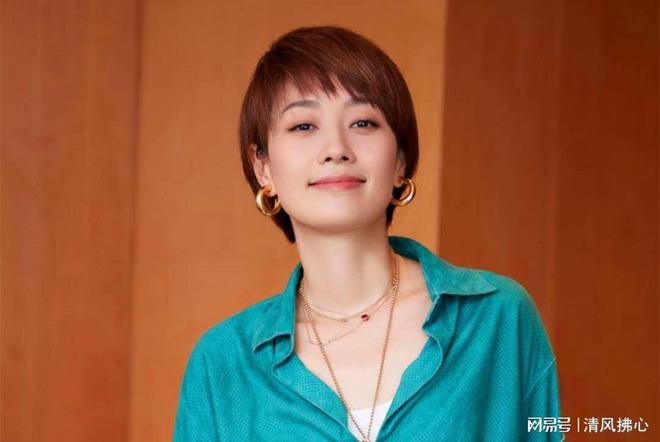 马伊琍：人生该走的弯路、该撞的南墙、该掉的陷阱一个都少不了(图1)