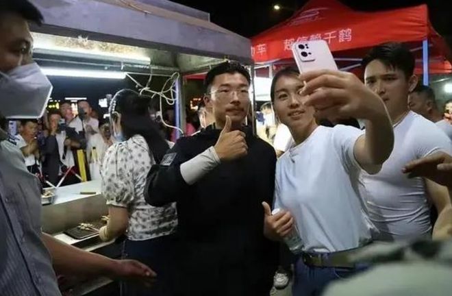 网红郭有才泡沫散去之后以前飘得有多高如今摔得就有多惨(图10)