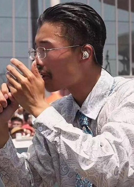 网红郭有才泡沫散去之后以前飘得有多高如今摔得就有多惨(图18)