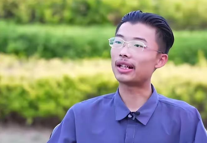 网红郭有才泡沫散去之后以前飘得有多高如今摔得就有多惨(图19)