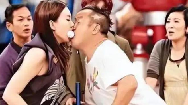 九游娱乐：美国瘫痪男子靠脑机芯片重新动起来！中国也已做到为啥没人关注(图3)