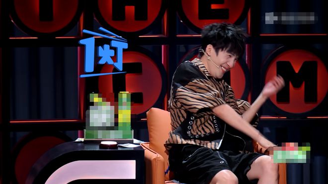 脱口秀界要完啦！几个rap烂梗+飙俩英文单词=超高分好笑在哪？(图7)