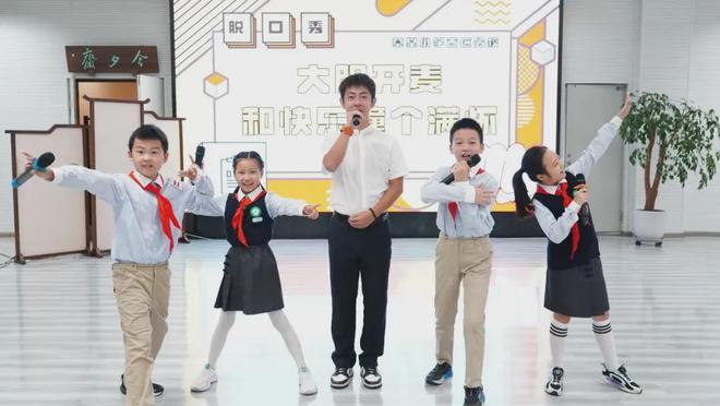 “学习的烦恼用脱口秀说说”成都小学生的单口喜剧太“炸场”了(图4)