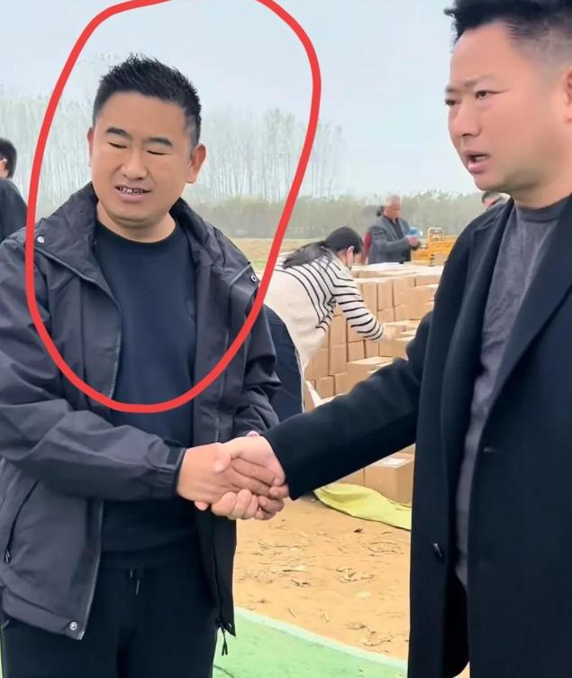 九游娱乐NineGame：45岁网红社会哥去世近半年脸色浮肿发黑死因曝光(图9)