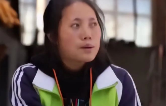 为了凑钱上学甘肃农村女孩给马云寄母鸡惨遭拒绝后竟一哭成名(图2)
