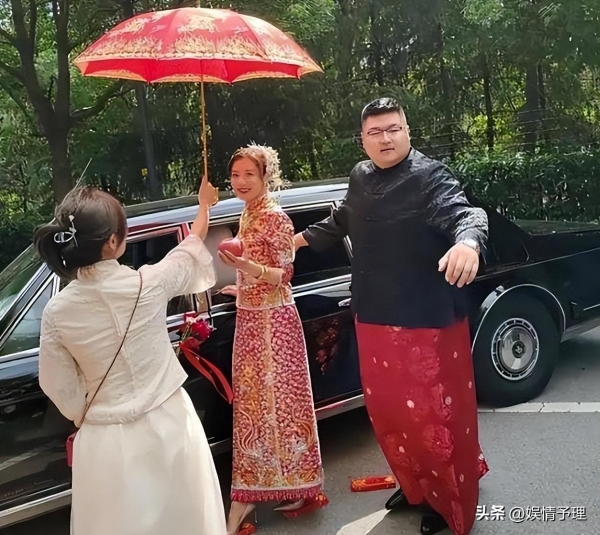 网红猴哥说车夫妻终离婚妻子已见律师(图3)