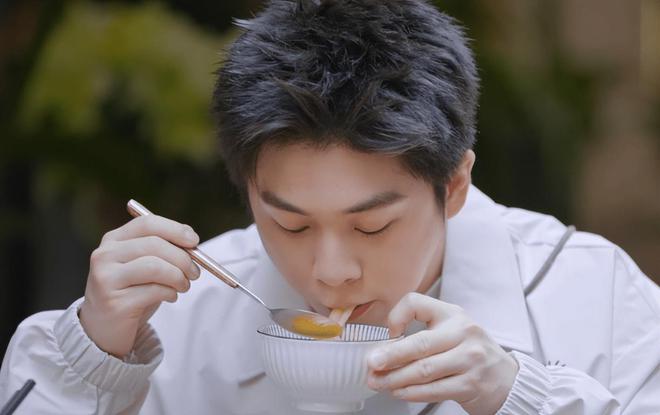 曾因快男小火身高经常被调侃没想到这么有搞笑天赋(图4)