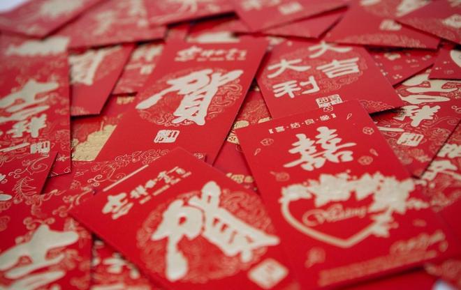 九游娱乐：给“压岁钱”其实也有讲究除夕给和初一给区别很大别闹出笑话(图8)
