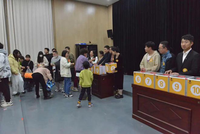唐山路南：有梗有料开怀大笑！小南脱口秀11月海选圆满举办！(图3)