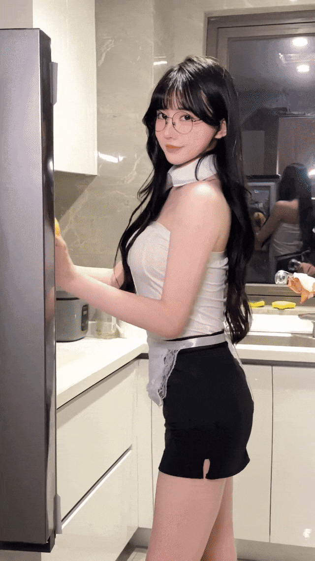 九游娱乐：轻松一秒：妹子挡在我面前不让我许愿怎么办？(图4)