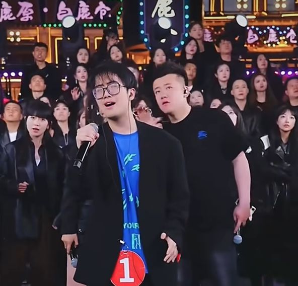 九游娱乐NineGame：抖音新一哥比小杨哥还疯狂！(图8)