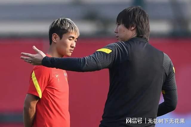 足坛东北王李铁父母是高知青年时期当球霸队友因他受伤退役(图3)
