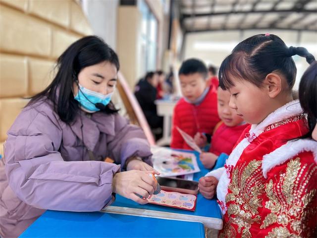 九游娱乐：合肥市伦先小学举办一二年级无纸笔闯关活动(图2)