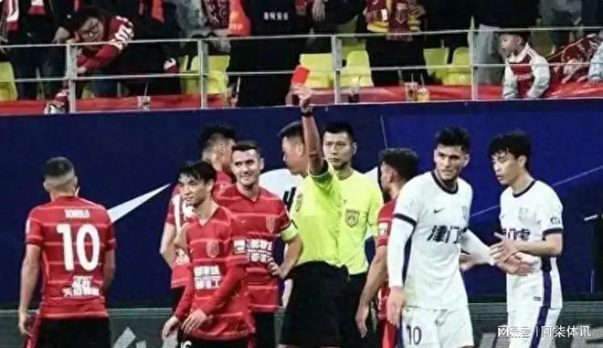 九游娱乐NineGame：国际足联讲师认定成都蓉城队长周定洋对津门虎的犯规仍然是红牌