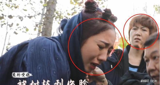 九游娱乐NineGame：脸上缝89针2个月骨裂6次惠英红的敬业打了多少流量明星的脸(图8)