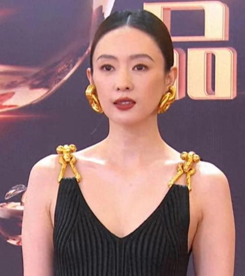 上海这夜无滤镜高清镜头下蒋欣再次惊艳关晓彤丑得超纲(图6)