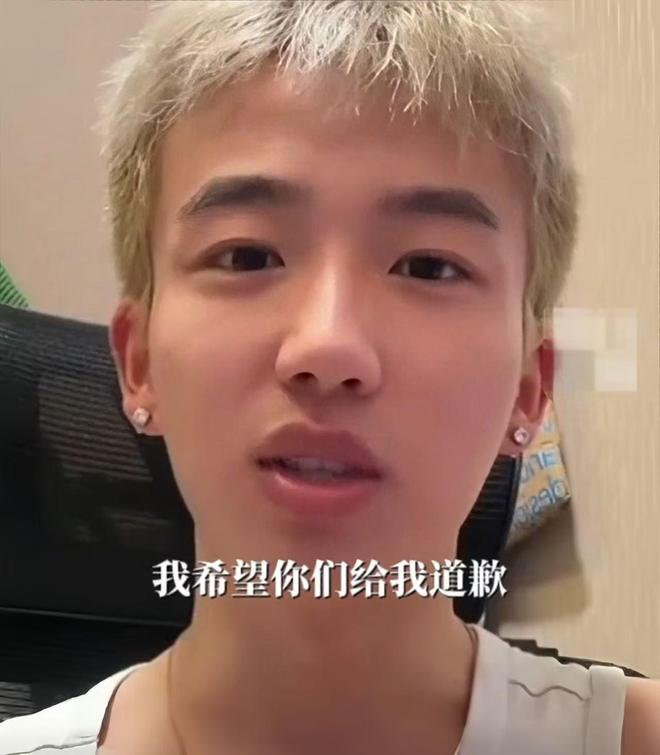 曾因搞笑段子爆火的空空日记因为不当言论消失沉溺了近一年(图15)