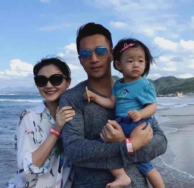 九游娱乐：葛斯齐曝聊天记录！大S值钱遗物全被搬空S妈要钱不成拉黑汪小菲(图4)