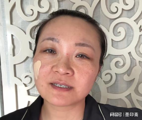 九游娱乐：人民日报发声！胖东来赢了“裤头姐”赔偿又道歉庭审现场曝光