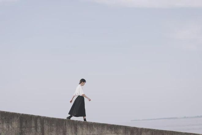 凡是普通打工的人表面看很稳定一到36岁其实没有一个是不后悔的