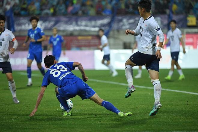 九游娱乐：趣看被热梗玩爆的“苏超”：“没有假球全是世仇”