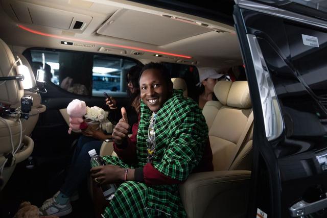 《小伙小妹换游记》开播黄子韬徐艺洋跨国交换人生(图3)