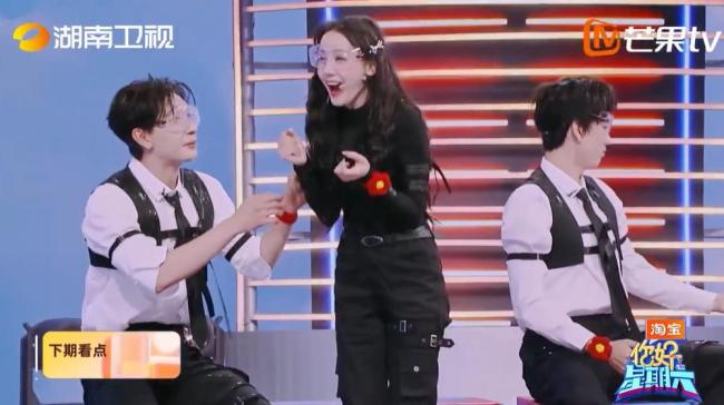 你好星期六穗克斯成团夜巅峰对决迪丽热巴携《枭起青壤》剧组来袭(图7)