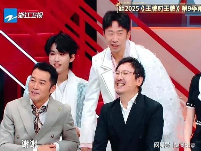 九游娱乐NineGame：现在才看到贾玲率先脱离《王牌》这一步棋有多么的“精明”(图2)