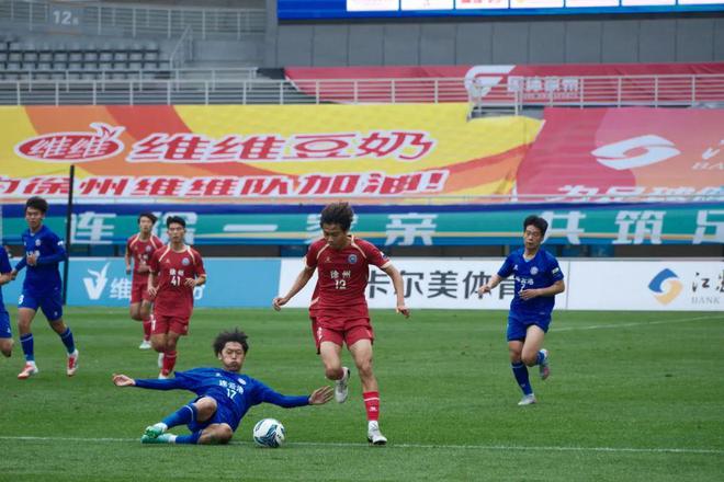 一夜爆火的“苏超”比国足段子还精彩！(图15)