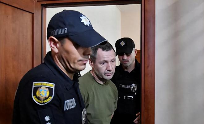 九游娱乐NineGame：反转来了乌克兰高官街头遇刺嫌犯先扛下所有后竟当庭翻供(图5)