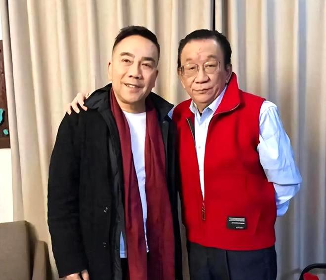 郭德纲的幽默武器：用段子战斗纷争！(图2)