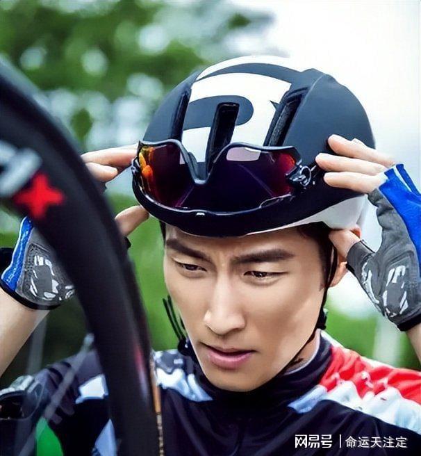 九游娱乐：偷鸡不成蚀把米！沦为“豪门赘婿”的窦骁终究成为一个“笑话”(图8)