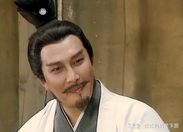 央妈都佩服！唐国强巧答“致命提问”：接挖掘机广告是为捞金吗？(图2)