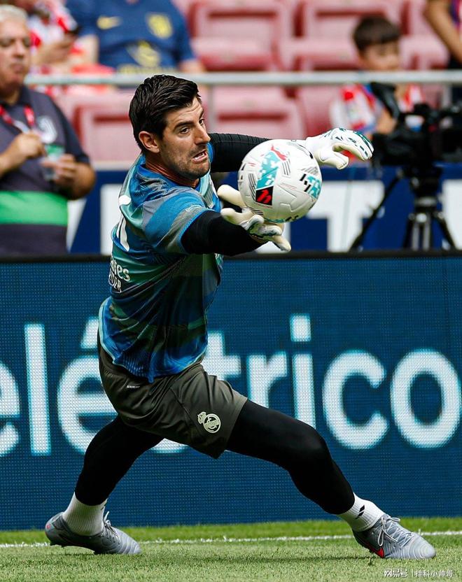 九游娱乐NineGame：皇马2-5惨负马竞阿隆索拒绝甩锅蜜月期断崖俱乐部危机感拉满(图3)