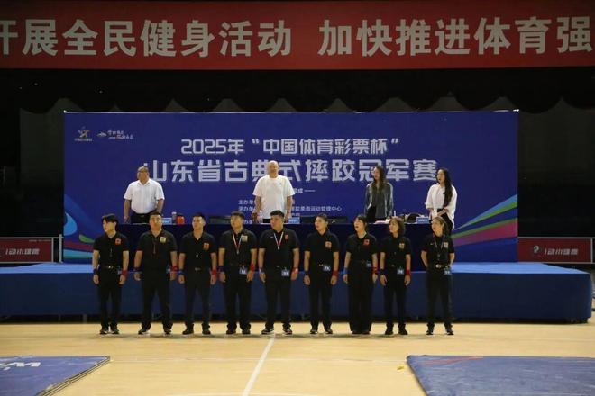 高密运动员参加2025年山东省古典式摔跤冠军赛获2金2银1铜