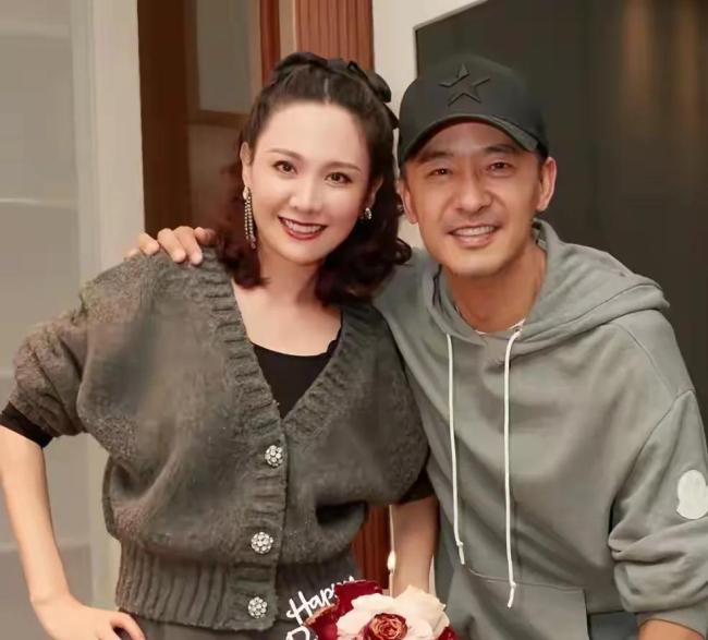 程莉莎因为化妆迟到了儿子的家长会精致妆容背后的家长失职(图6)