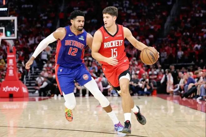 新赛季同时两连败！火箭和独行侠的“高个子实验”为何翻车？(图6)