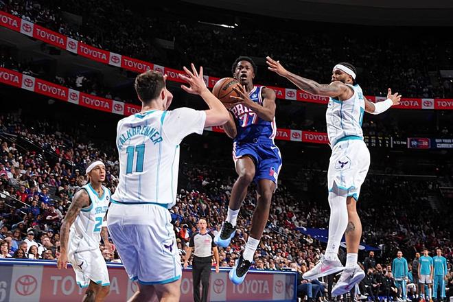 传球能力出色防守能力惊人76人探花郎会是最佳新秀的有力竞争者