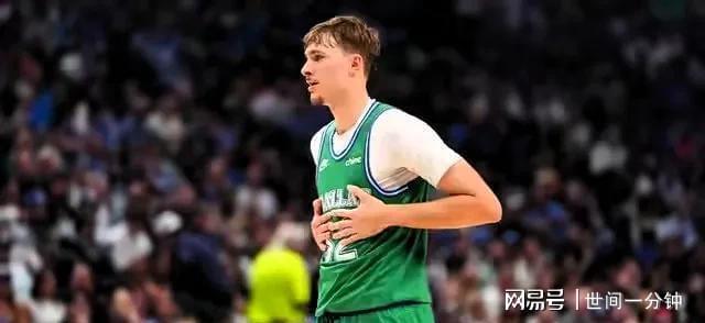 雷霆末节险胜76人亚历山大20+比肩张伯伦创历史(图5)