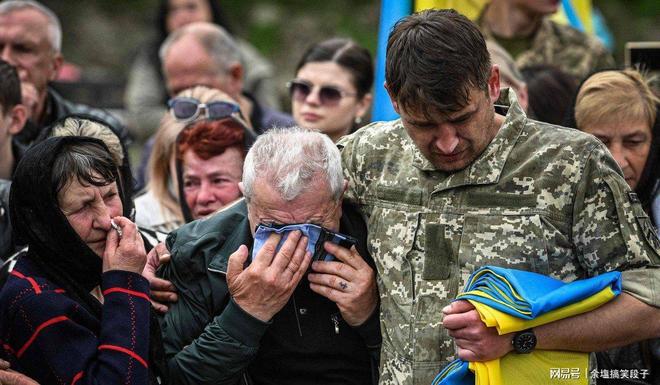 特朗普受骗！俄军非被迫参战550万卢布抢死(图9)