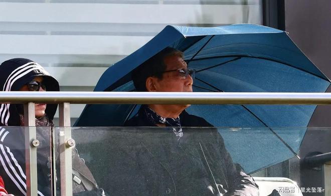 九游娱乐：帽子戏法只是掩体：上海U20命运全部系于徐根宝换人的每一秒(图6)