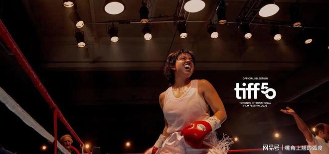 九游娱乐：“悉尼妹”西德妮·斯威尼今年三部新片票房连扑