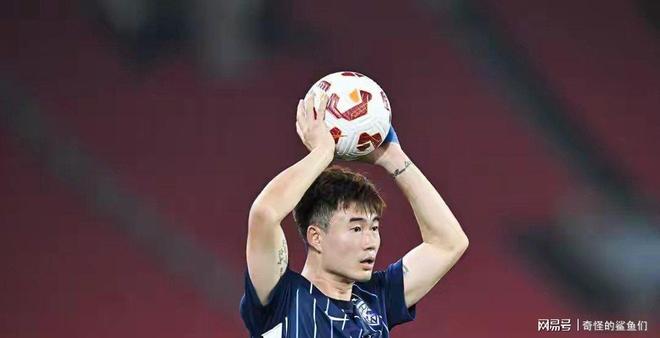 邓涵文与武汉三镇缘分已尽球员下赛季去向两支俱乐部或二选一！(图4)