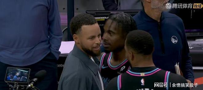 九游娱乐NineGame：14分惨败！波杰20+8+2赛后库里走入场内格林紧随其后(图5)