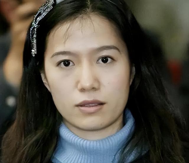 杨振宁走后1个月翁帆搬离别墅带走34箱东西那是她的全部财产(图14)