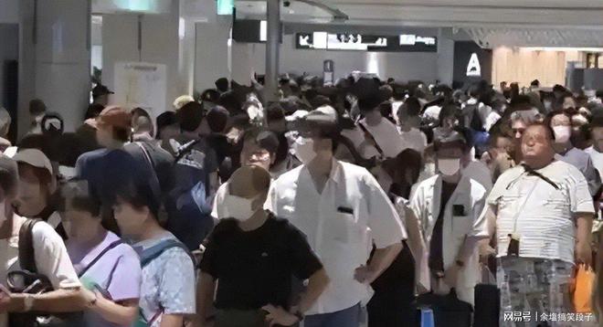 警告也没用！日本机场挤满回家的中国人机票涨价仍一票难求(图4)