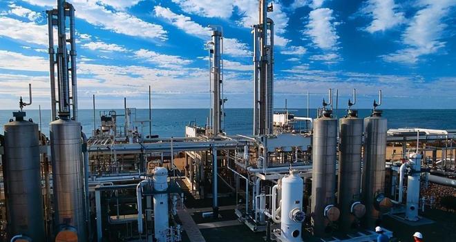 沙特钱袋子告急？石油失灵投资翻车石油大亨沦落到借100亿？(图4)