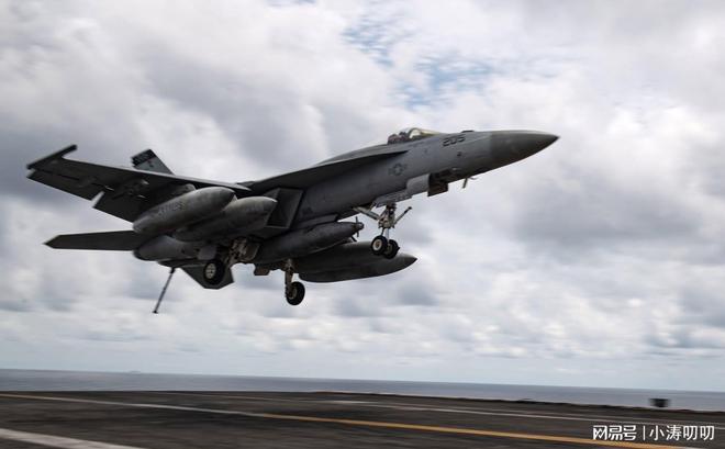 难怪美航母全部逃离南海！3架坠海飞机捞不回不能让中国看笑话(图4)