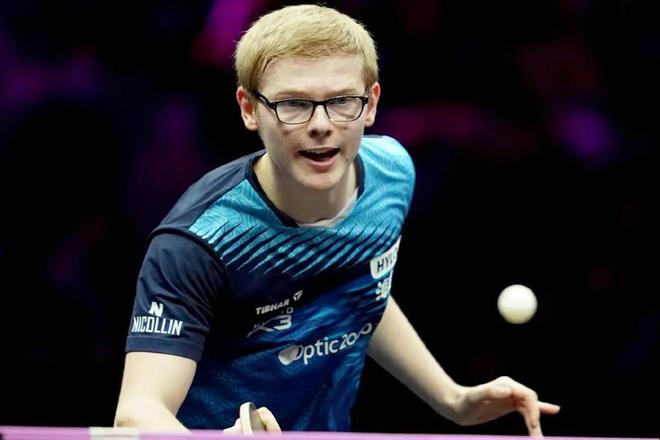 狂轰3比0！男双世界第一打爆劲敌！统治力强大中国队压力来了(图2)